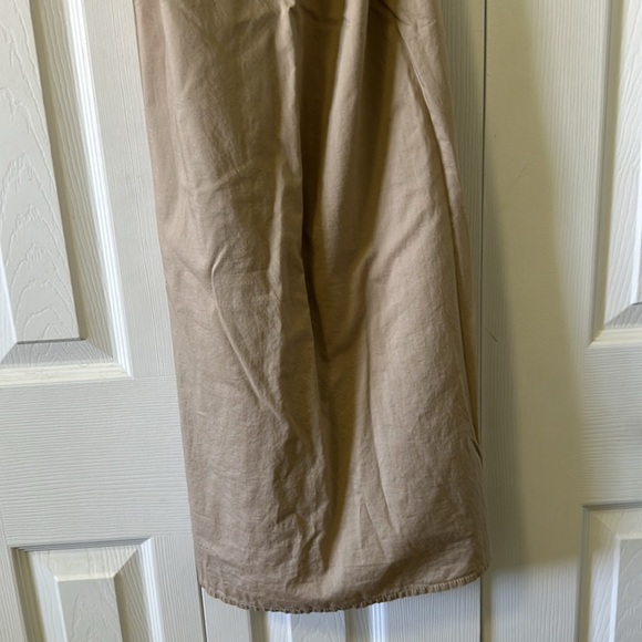 Super cute lightweight sleeveless button down dress with optional belt - Picture 7 of 7